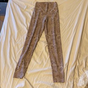 Patterned aerie leggings